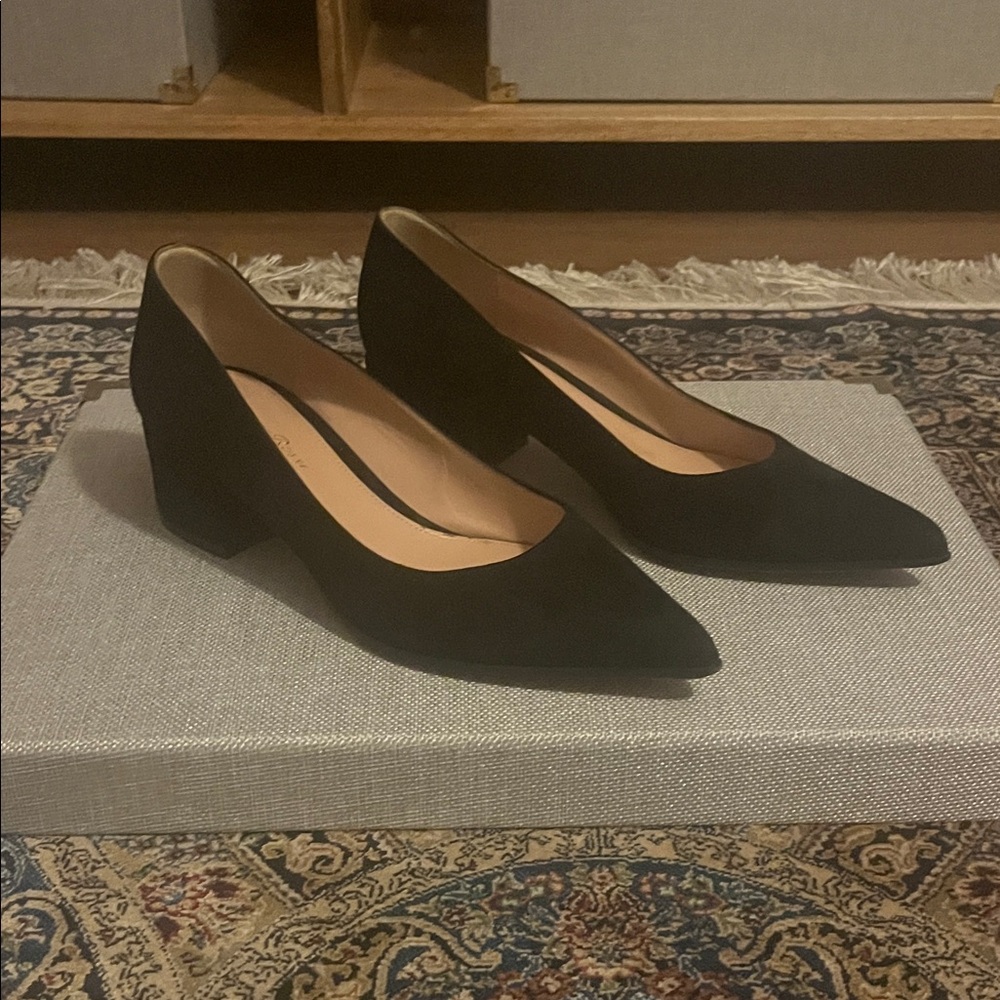 Gianvito Rossi Black Suede Heels